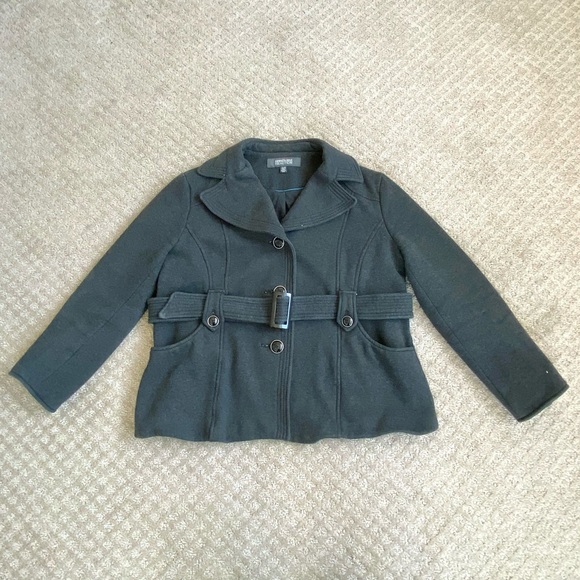 Kenneth Cole Cropped Gray Jersey Belted Jacket - Picture 4 of 13